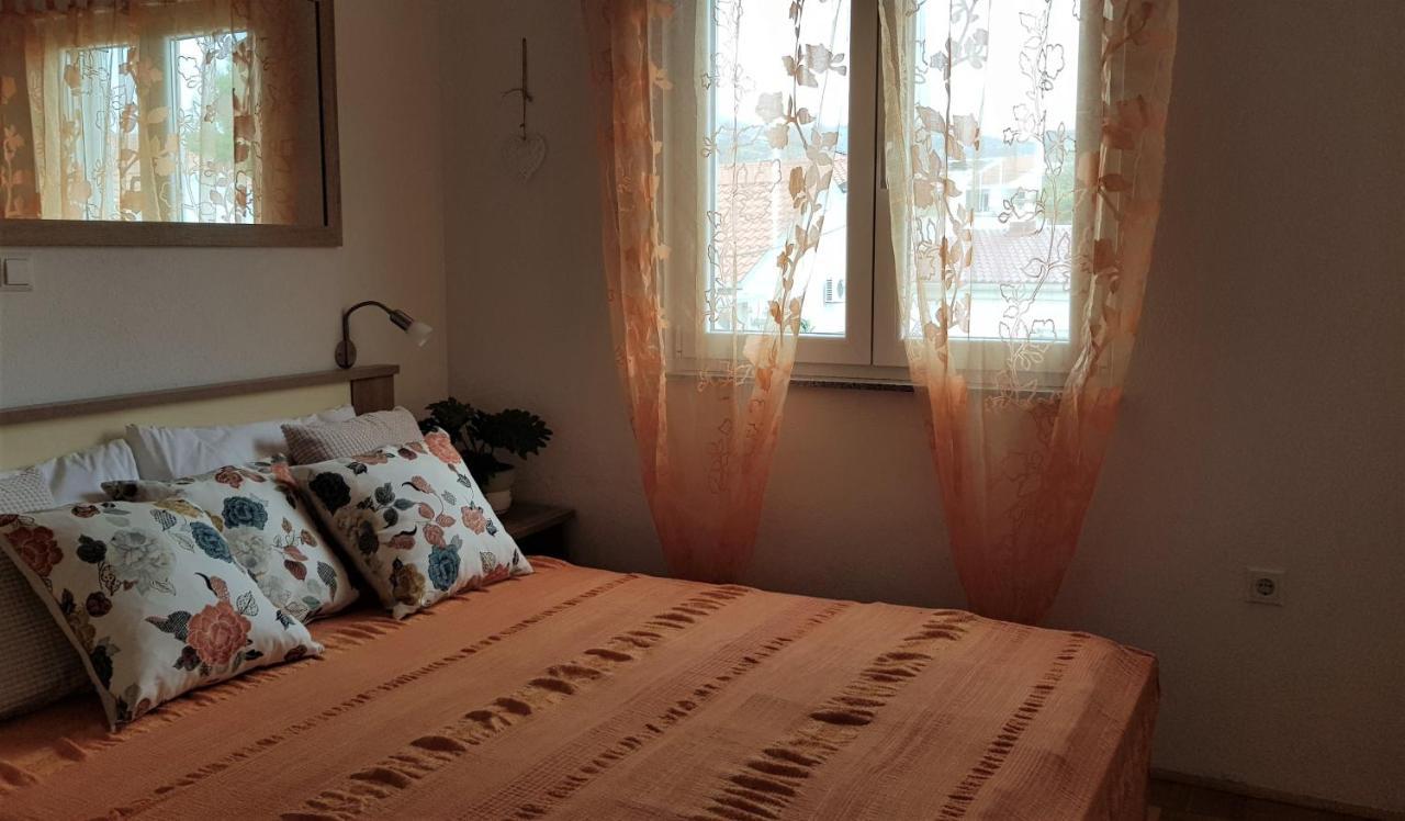 Apartmani Villa Lilliana Tribalj エクステリア 写真