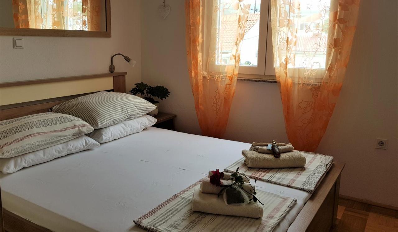 Apartmani Villa Lilliana Tribalj エクステリア 写真