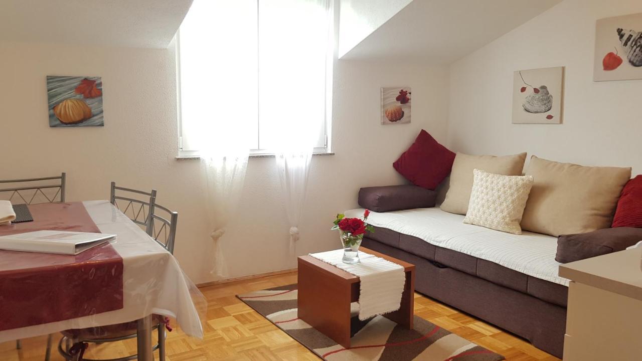 Apartmani Villa Lilliana Tribalj エクステリア 写真