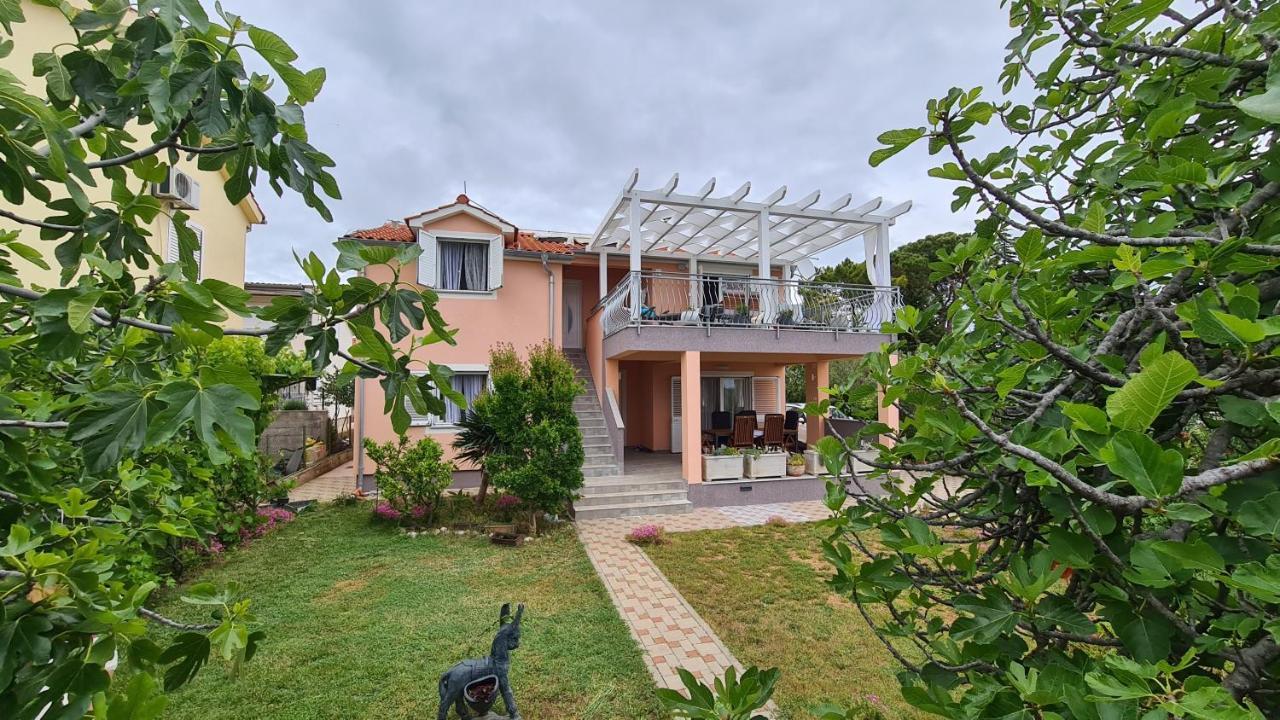 Apartmani Villa Lilliana Tribalj エクステリア 写真