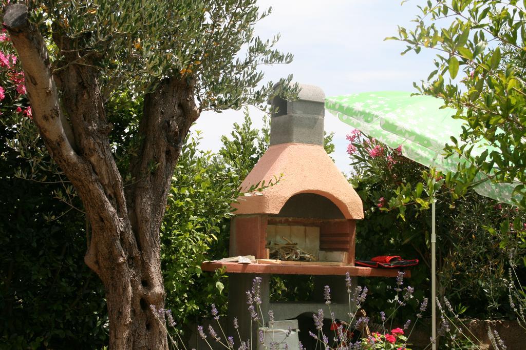 Apartmani Villa Lilliana Tribalj エクステリア 写真