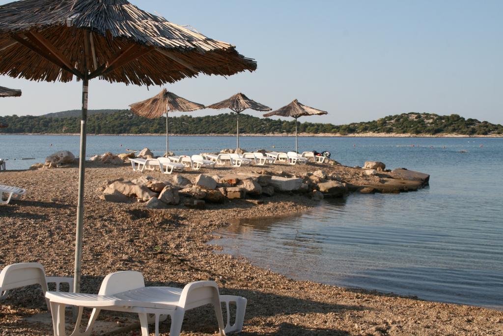Apartmani Villa Lilliana Tribalj エクステリア 写真